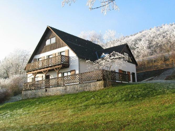 Cozy Holiday home in D dinghausen Sauerland near Ski area Medebach Exterior foto